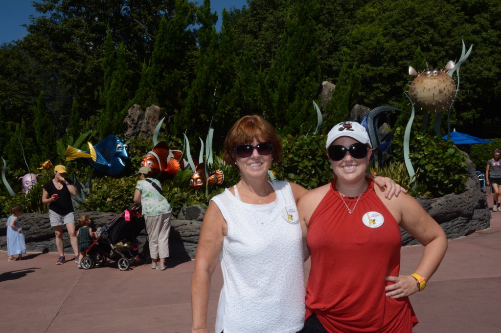 PhotoPass_Visiting_EPCOT_404601102663.jpg