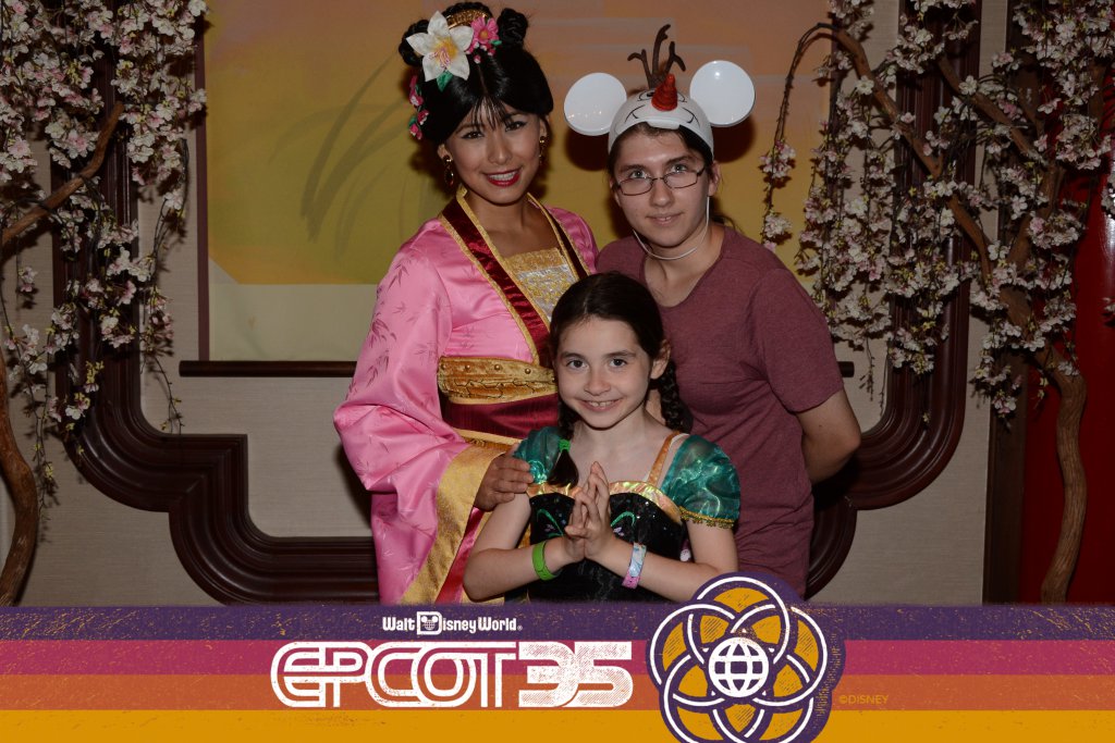 PhotoPass_Visiting_EPCOT_404870587723.JPG