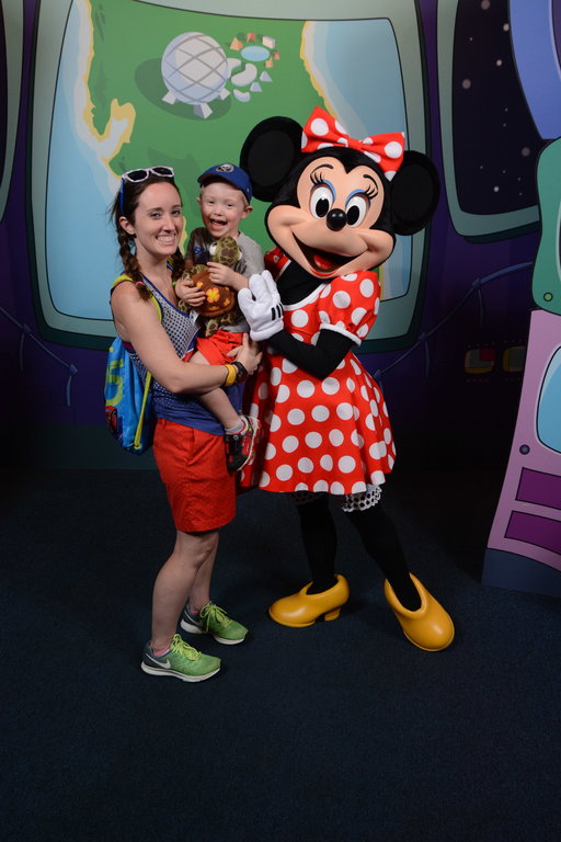 PhotoPass_Visiting_EPCOT_411329644455 (1).JPG