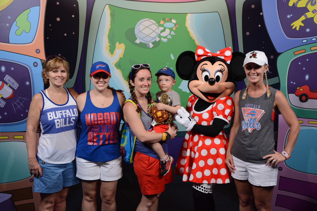 PhotoPass_Visiting_EPCOT_411329644457 (1).JPG