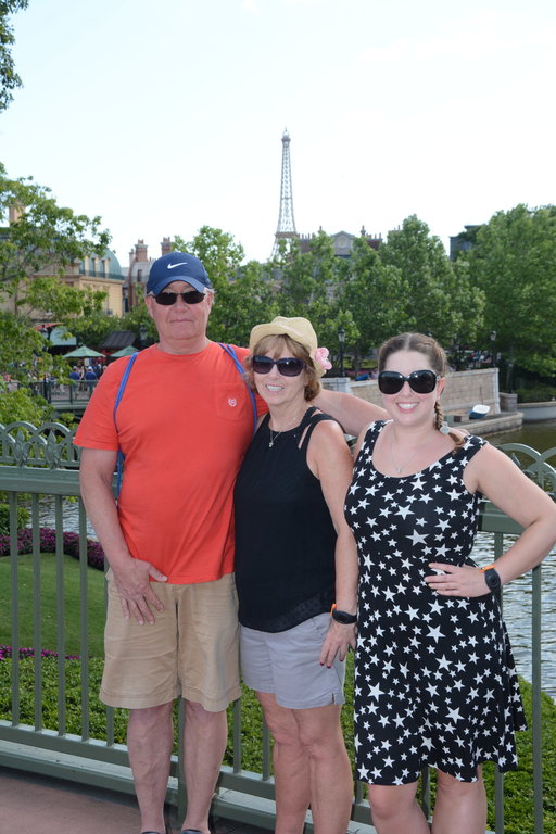 PhotoPass_Visiting_EPCOT_411367520182.JPG