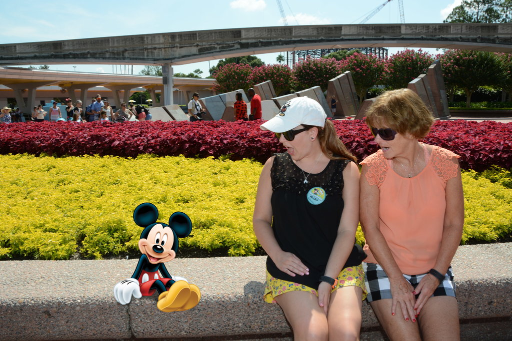 PhotoPass_Visiting_EPCOT_412420436026.JPG