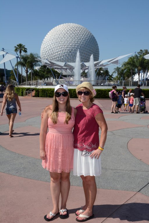 PhotoPass_Visiting_Epcot_7682022135(1).jpg