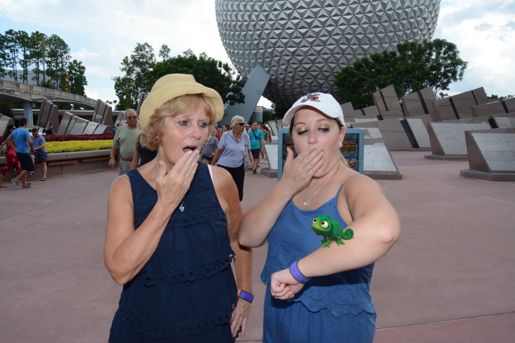 PhotoPass_Visiting_EPCOT_7793265985.jpeg