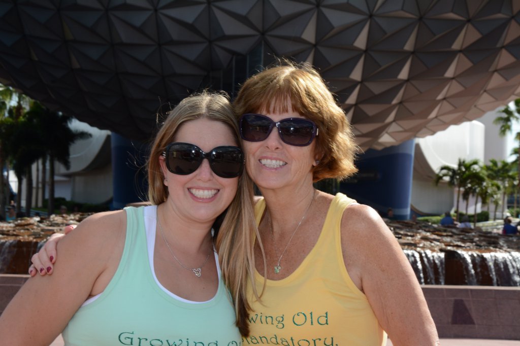 PhotoPass_Visiting_EPCOT_7849376859.jpeg