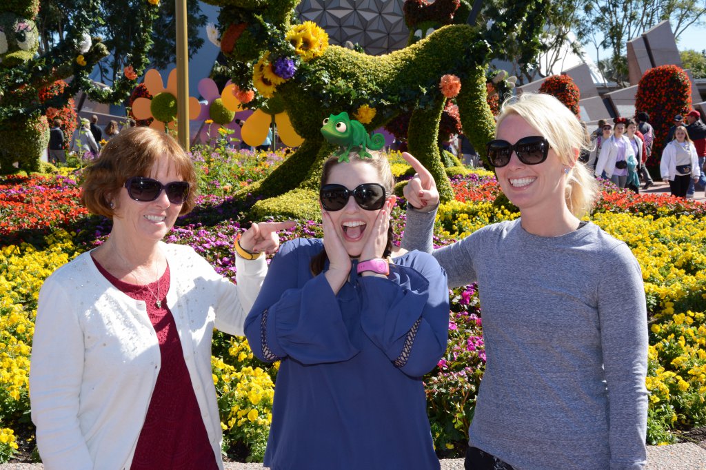 PhotoPass_Visiting_EPCOT_7978532499-2.jpeg