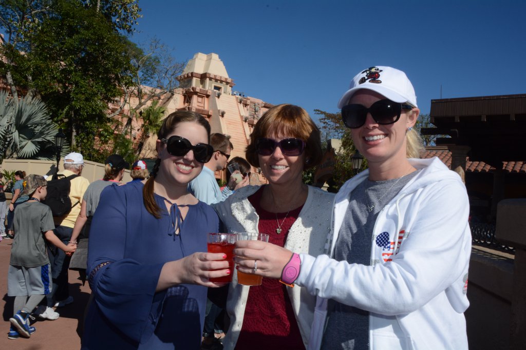 PhotoPass_Visiting_EPCOT_7978567465-2.jpeg