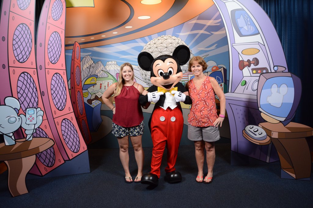 PhotoPass_Visiting_EPCOT_7994831013.jpeg