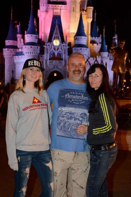 PhotoPass_Visiting_Magic_Kingdom_Park_7493138734.jpg