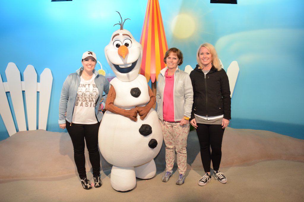 PhotoPass_Visiting_STUDIO_7978031016-2.jpeg