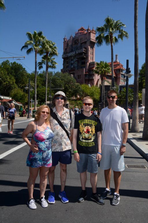 PhotoPass_Visiting_STUDIO_8044969371.jpeg