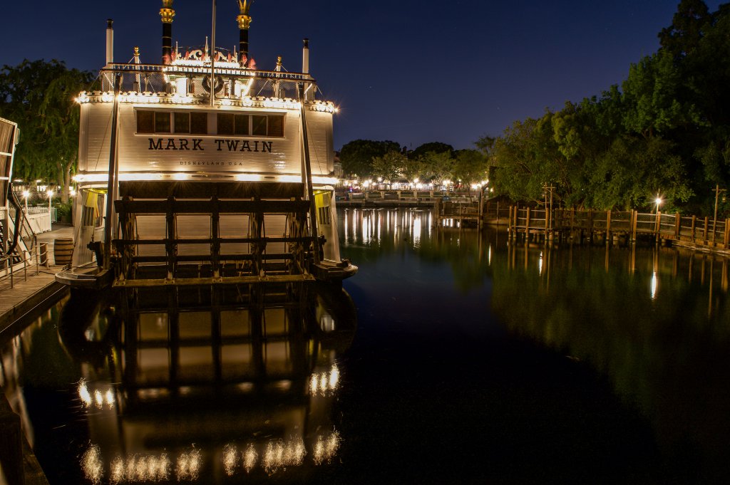 Riverboat_Reflections.jpg