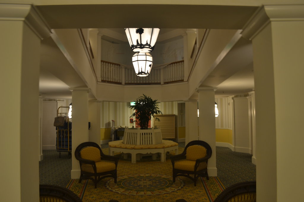 rotunda outside room.JPG