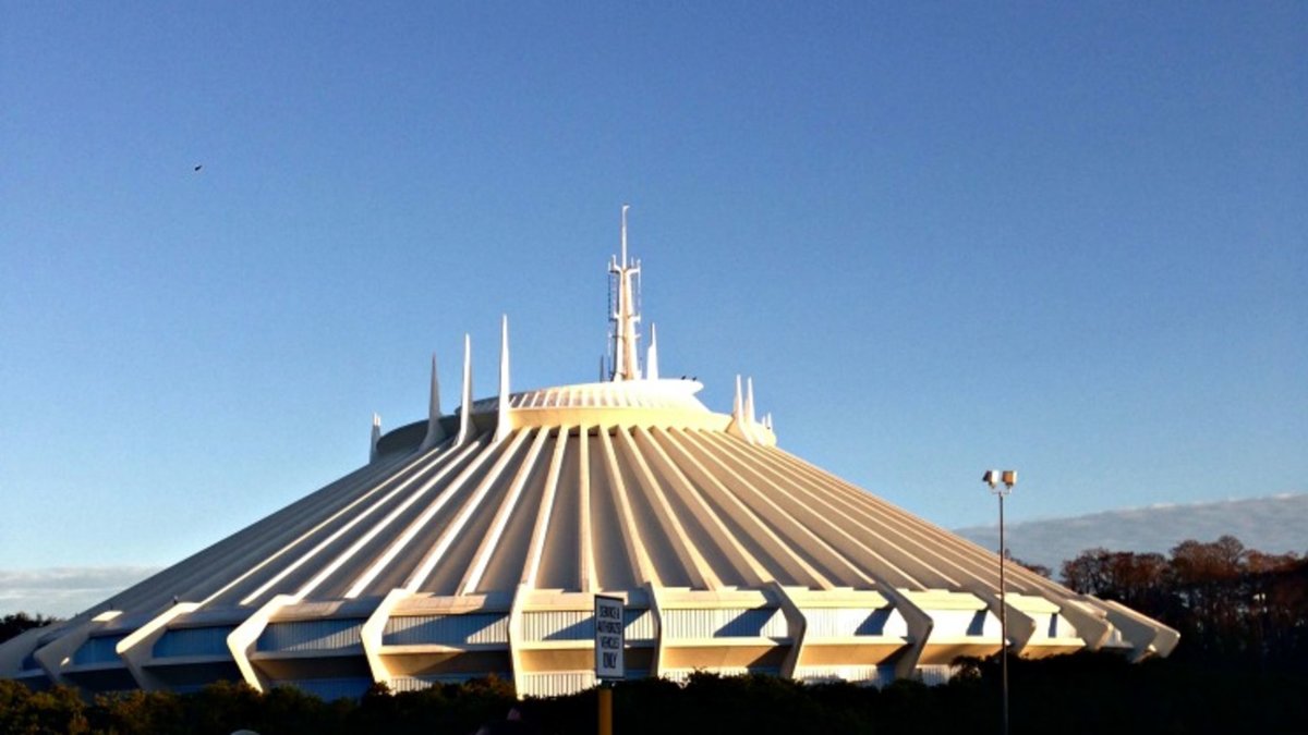 space_mountain_primary.jpg