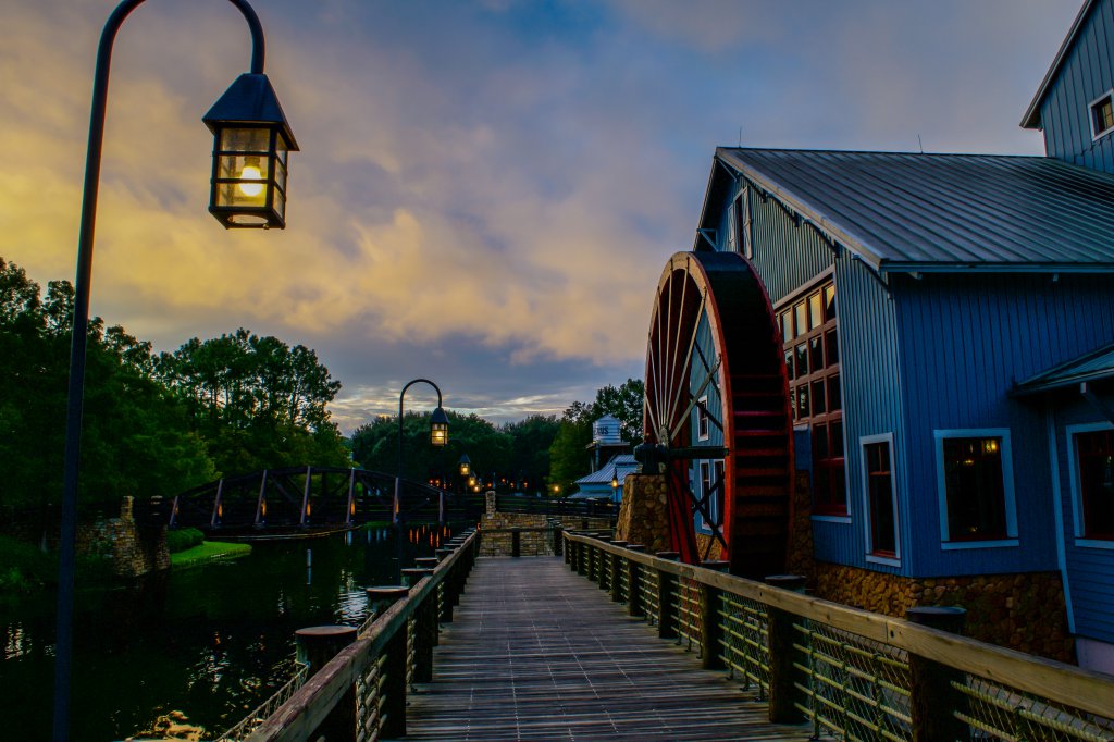 Sunrise_from_the_Bridge.jpg