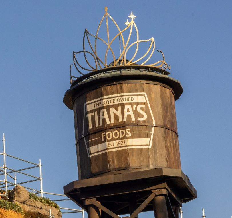 tianas-bayou-adventure-water-tower.jpg