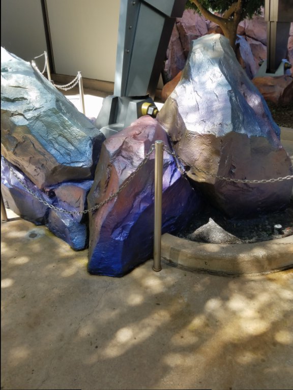 tomorrowland-purple-rocks[1].jpg