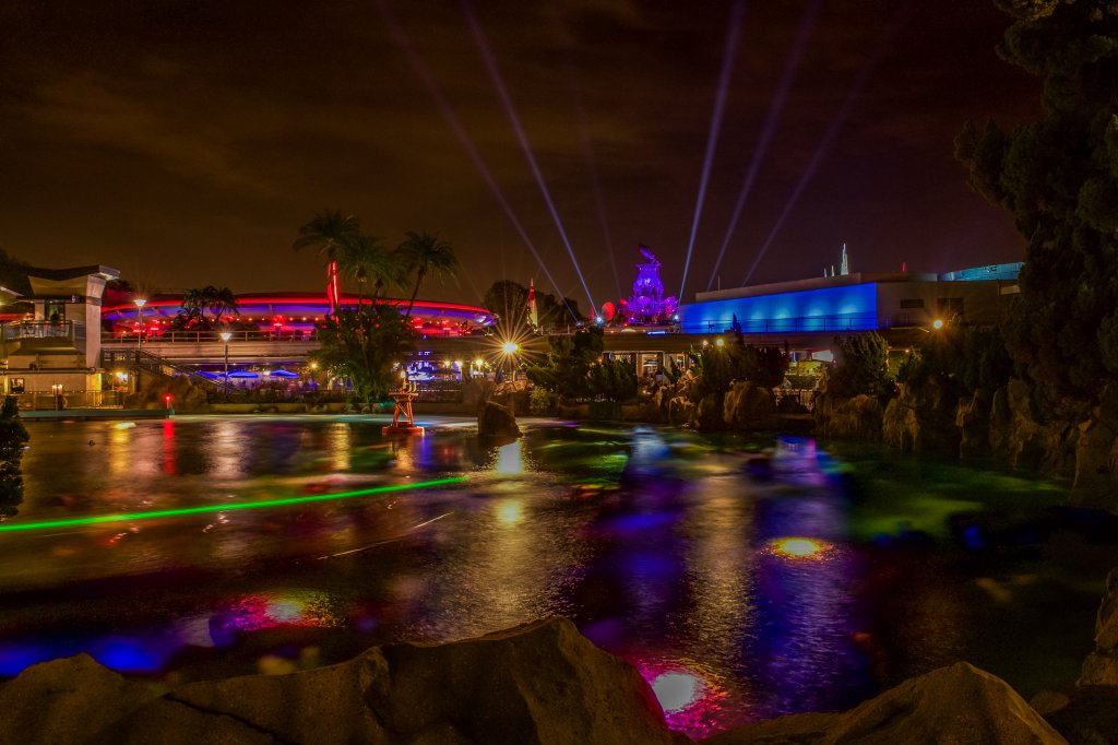 Tomorrowland_Lagoon.jpg