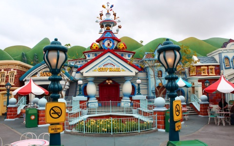 toontown_city_hall.jpg