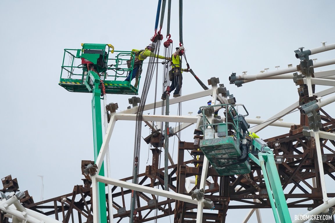 tron-lightcycle-run-canopy-construction-dec-14-15.jpg