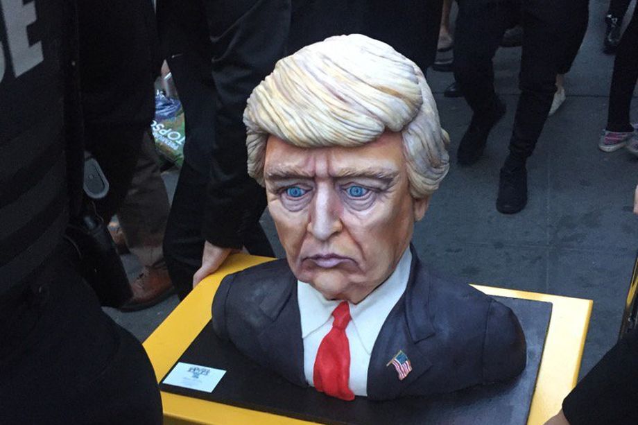 trumpcake.jpg