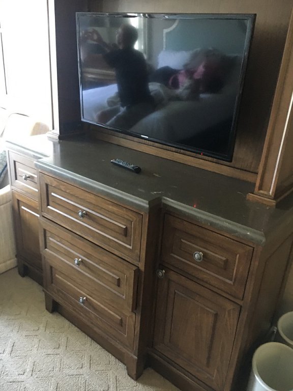 TV stand.jpg