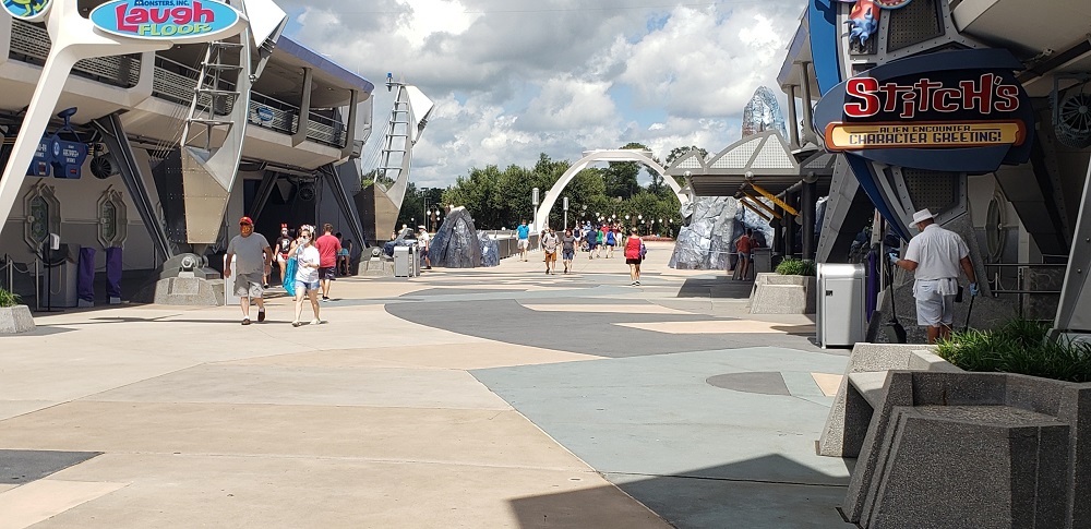 Walkway to Tomorrowland Noon Tuesday.jpg