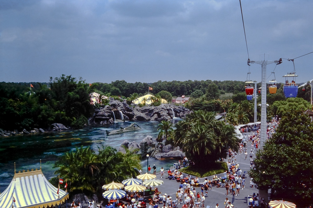 Walt Disney World (1987)-25.jpg