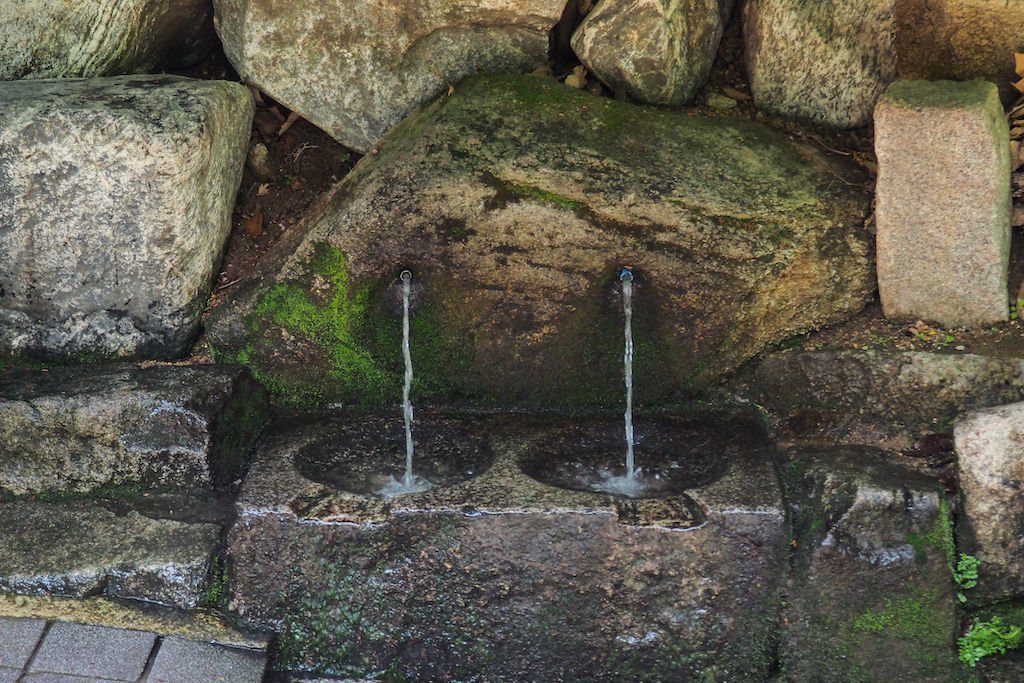 water-fountain-seoul.jpg