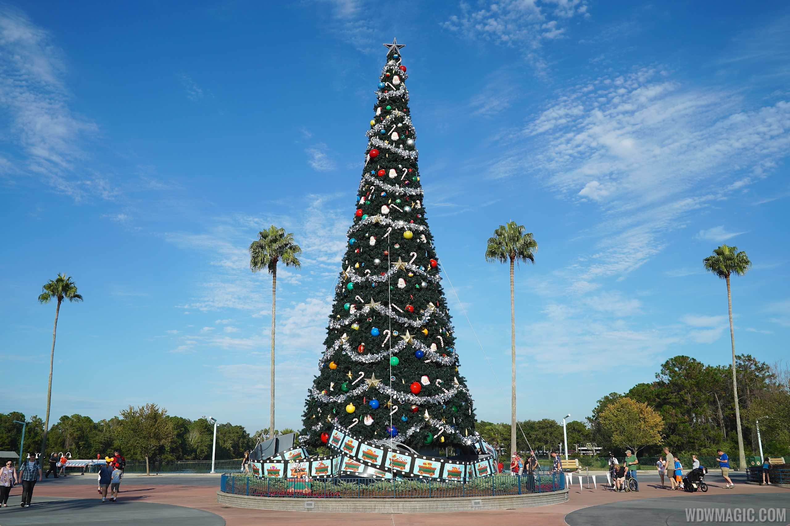 Disney's Hollywood Studios holiday decorations